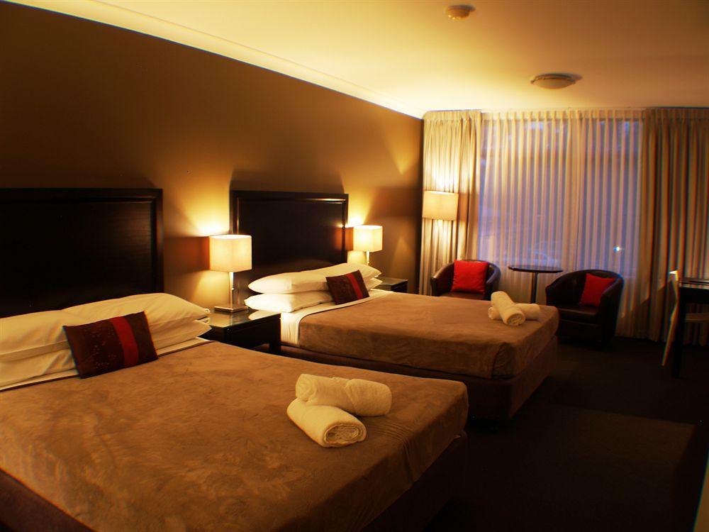 Checkers Resort Terrey Hills Eksteriør bilde
